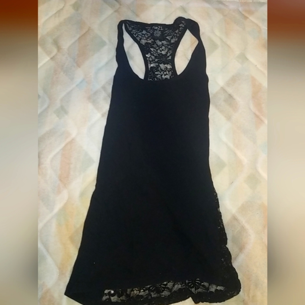 rue 21 black tanktop
